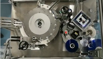 bottle filling and sealing machine
